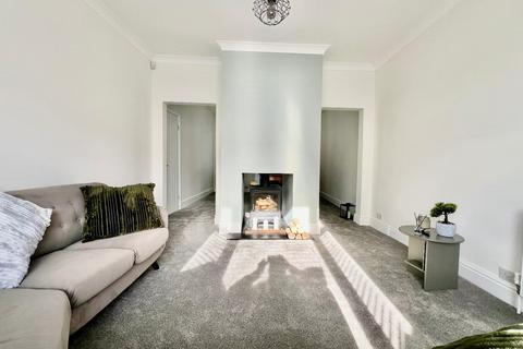 3 bedroom detached bungalow to rent, Harrington Road, Desborough, Kettering