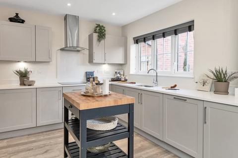 3 bedroom semi-detached house for sale, Sandy Road, Willington , Bedfordshire, MK43