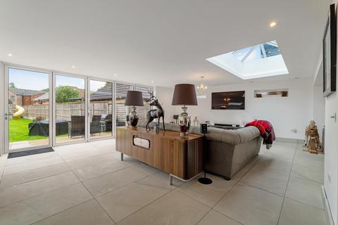5 bedroom detached house for sale, Village Road Thorpe Egham, Surrey, TW20 8UF
