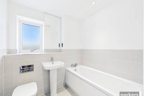 3 bedroom detached house for sale, Nightingale Way, Berkshire RG30
