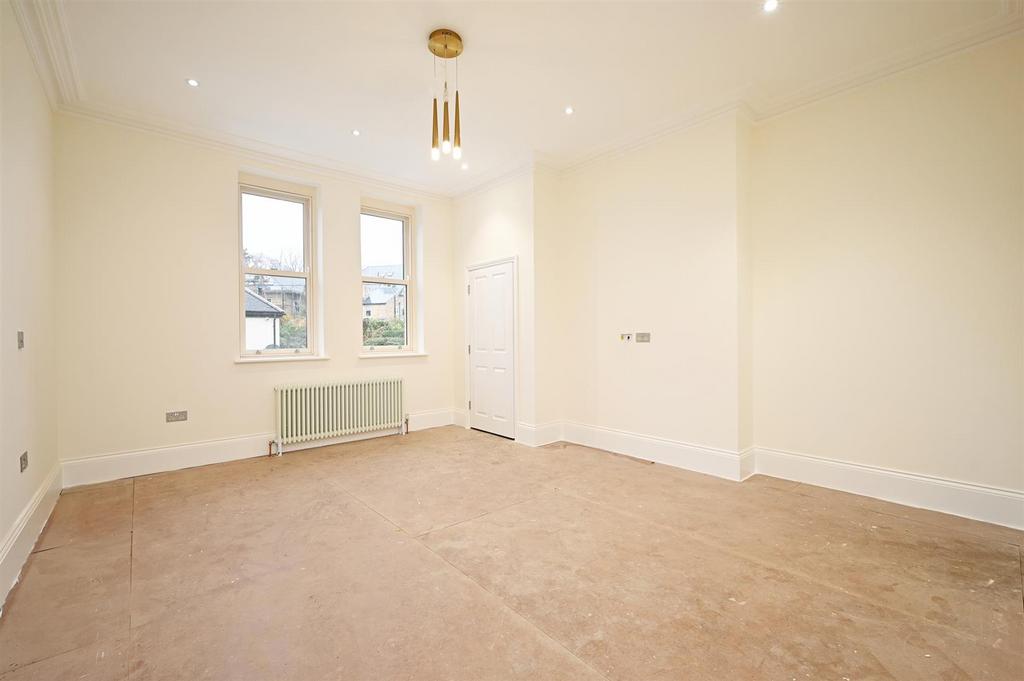 Master Bedroom/Living Room