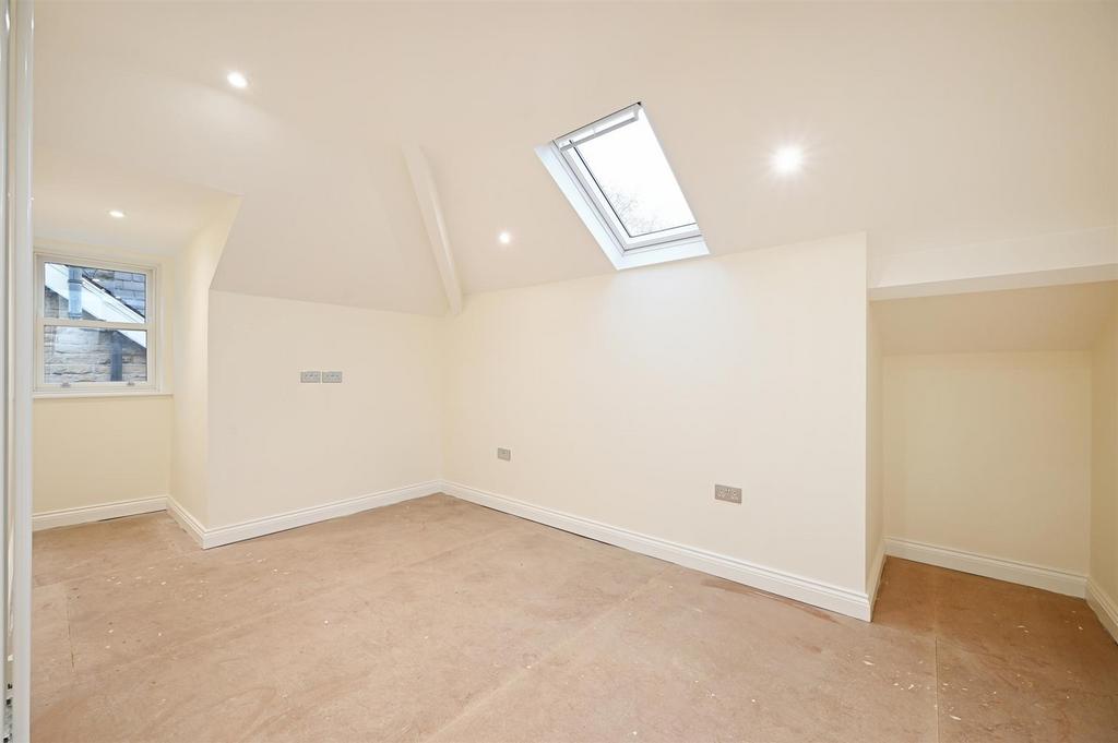 Master Bedroom/Living Room
