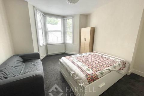 1 bedroom flat to rent, London W6
