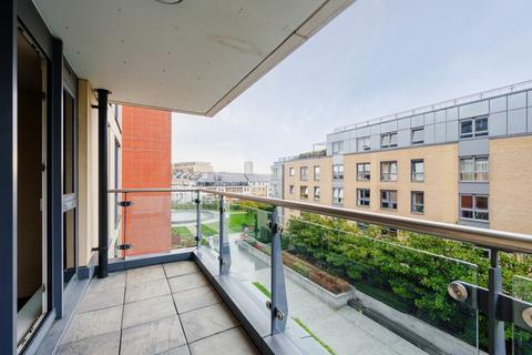 2 bedroom flat for sale, Mahogany House, Lensbury Avenue London SW6