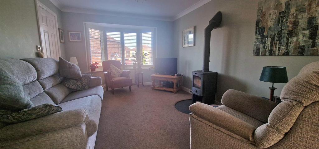 Living room (2)