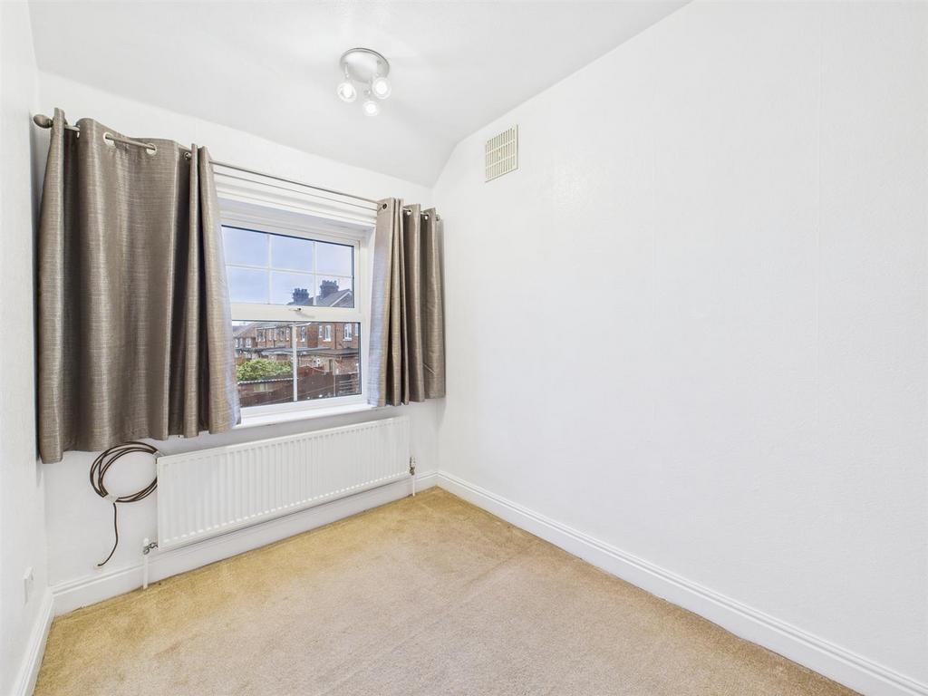 Bedroom: