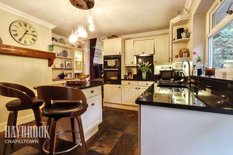 4 bedroom bungalow for sale - Hill Side, Thorpe Hesley