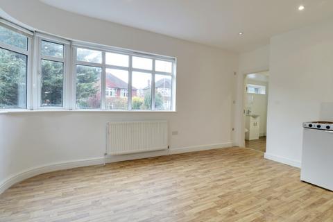 1 bedroom flat to rent, 241 Court Road, Greater London SE9