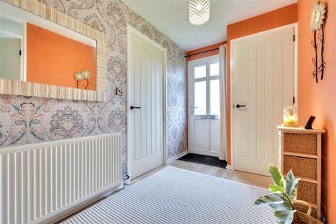 2 bedroom detached bungalow for sale, Fremount Drive, Nottingham