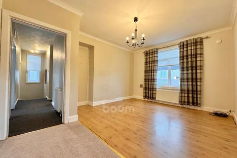 2 bedroom flat for sale, 9 Mains Avenue, Beith
