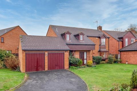 4 bedroom detached house for sale, Brookfield Close, Hunt End, B97