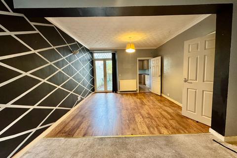 4 bedroom terraced house for sale, Islwyn Terrace, Pontllanfraith, NP12