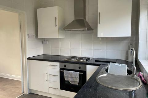 2 bedroom semi-detached house to rent, Circular Drive, Renishaw, S21