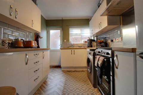 3 bedroom semi-detached bungalow to rent, Kennedy Close, Dereham