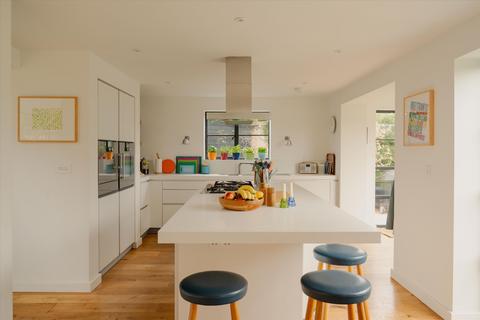undefined, Cheltenham, GL53
