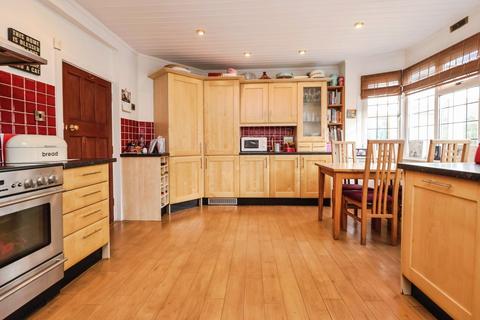 4 bedroom detached house for sale, Birmingham Road, Sutton Coldfield B72