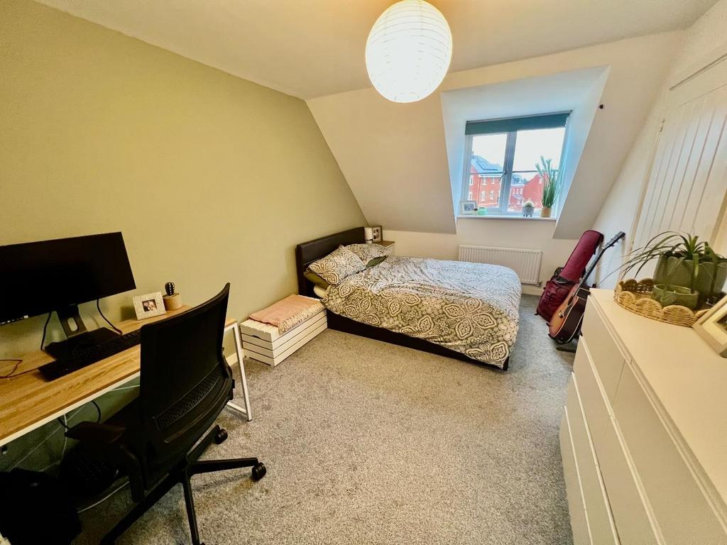 Main Bedroom