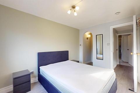 undefined, Harp Island Close, London