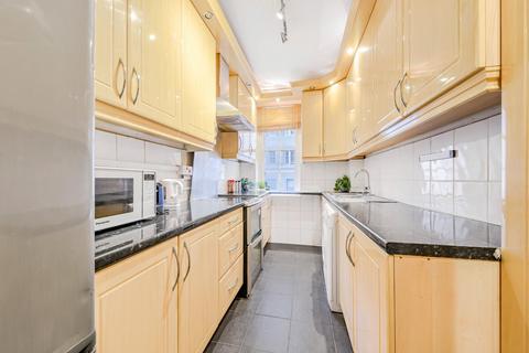 2 bedroom flat for sale, Princess Court, Queensway, London W2