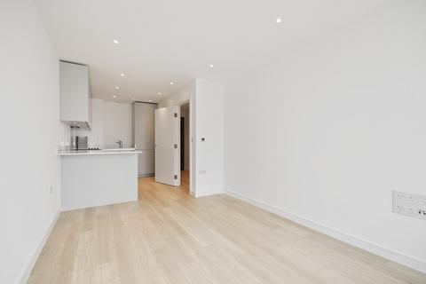 1 bedroom apartment to rent, Pinnacle Apartments, Saffron Central Square, Croydon, CR0