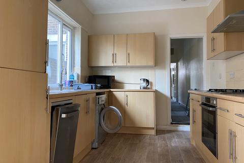 undefined, Edmund Road, PO4