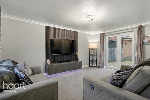 Wilkin Drive, Tiptree