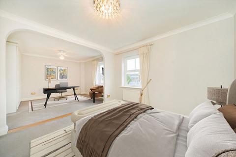 4 bedroom house for sale, Clearwater Place, Surbiton KT6