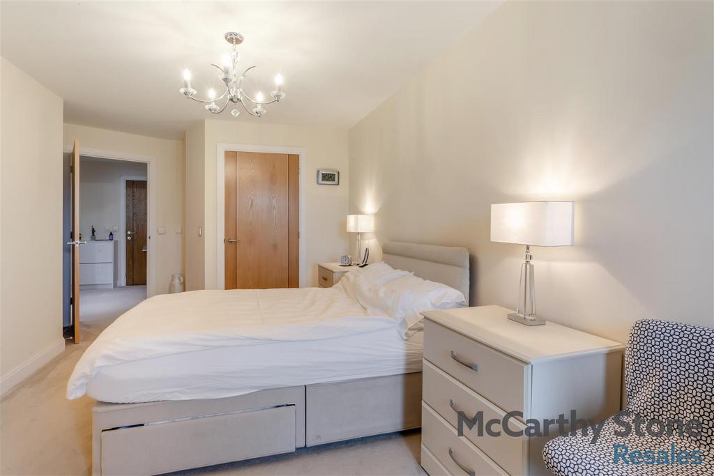 8668966-interior11.jpg