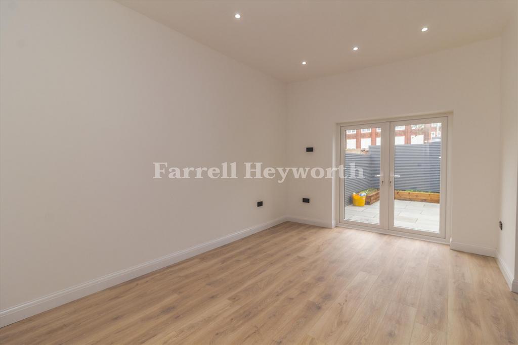 Dining Room image 3