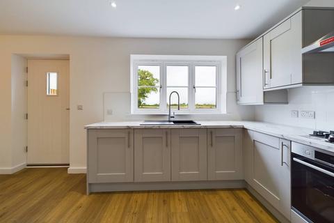 3 bedroom semi-detached house for sale, Beeston View, Tattenhall Road, CH3