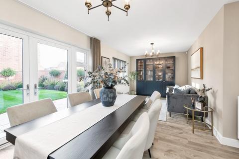 4 bedroom detached house for sale, Sandy Road, Willington , Bedfordshire, MK43