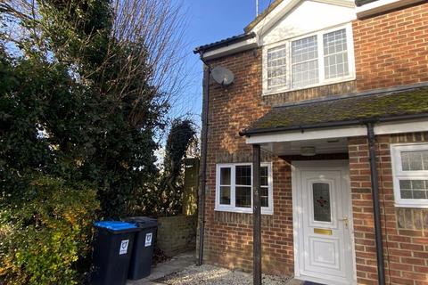 2 bedroom semi-detached house to rent, Buckwood Road, Markyate