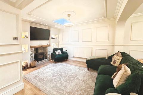 3 bedroom bungalow for sale, Capel Close, Kent ME8