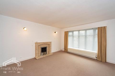 2 bedroom bungalow for sale, Walmer Road, Lytham St. Annes, Lancashire