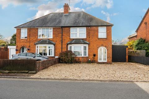 3 bedroom semi-detached house for sale, Newbury,  Berkshire,  RG14