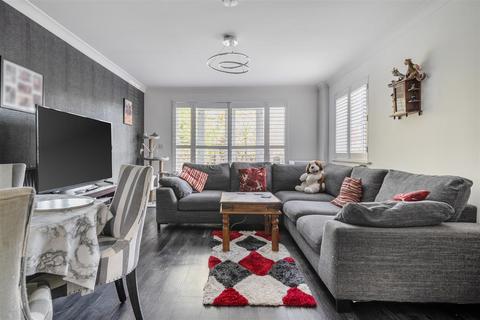 undefined, Sherway Close, Headcorn