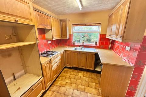 3 bedroom semi-detached house for sale, Bournes Crescent, Halesowen B63