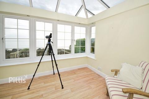 3 bedroom detached house to rent, St. Albans Gardens Ventnor PO38