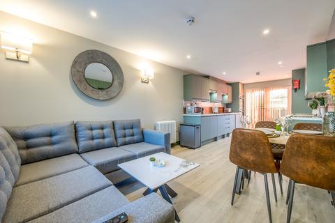 undefined, 93, Waverley Avenue OX5