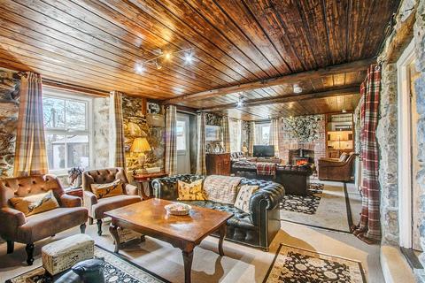 6 bedroom detached house for sale, Camrose