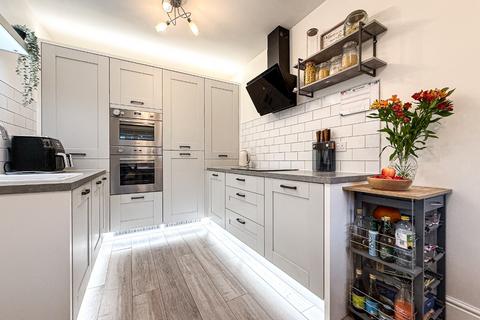 4 bedroom semi-detached house for sale, Hardys Road, Bathpool, Taunton.