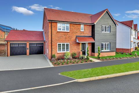 5 bedroom detached house for sale, Sandy Road, Willington , Bedfordshire, MK43