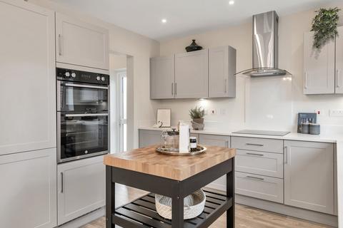 5 bedroom detached house for sale, Sandy Road, Willington , Bedfordshire, MK43