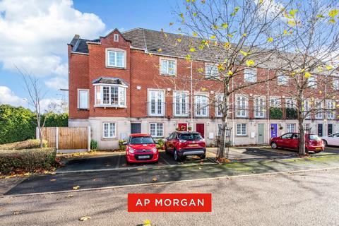 Madison Avenue, Brierley Hill, West Midlands, DY5