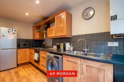 3 bedroom terraced house for sale, Madison Avenue, Brierley Hill, West Midlands, DY5
