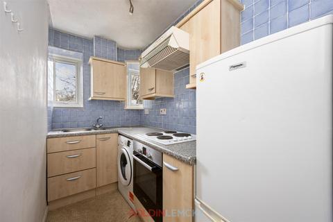 1 bedroom flat for sale, Viceroy Lodge, Kingsway, Hove BN3