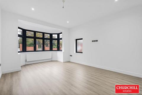 31 Hollybush Hill, London, E11 1PS