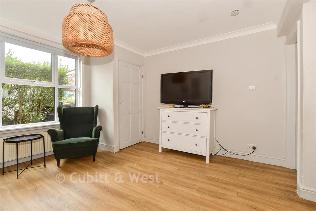 Lounge/Kitchen