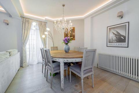 2 bedroom flat to rent, Gloucester Place, London NW1