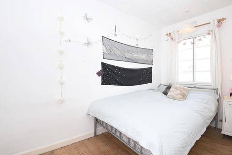 2 bedroom flat for sale, Effie Road, London, SW6